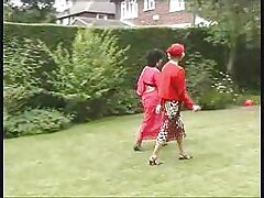 Nel letto sesso con Lady Bug e Monica Brown da video porno amatoriali casalinghe Viv Thomas